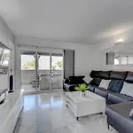 Heated Pool Stylish 3 Bedrm Cristianos Appartement