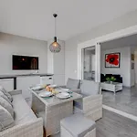 Heated Pool Stylish 3 Bedrm Cristianos דירה