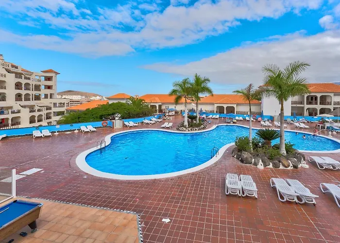 Heated Pool Stylish 3 Bedrm Cristianos Apartment Los Cristianos (Tenerife)