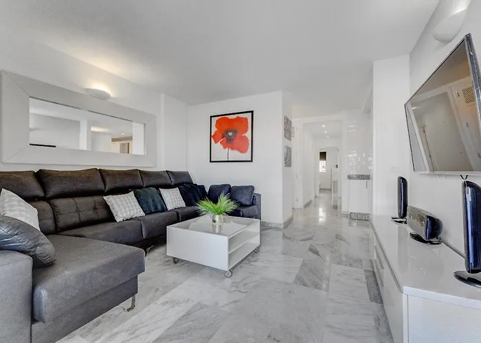 Heated Pool Stylish 3 Bedrm Cristianos * 洛斯克里斯蒂亚诺斯