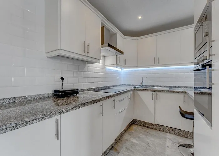 Heated Pool Stylish 3 Bedrm Cristianos 公寓 *