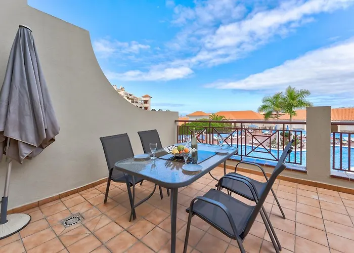 Heated Pool Stylish 3 Bedrm Cristianos Apartment *