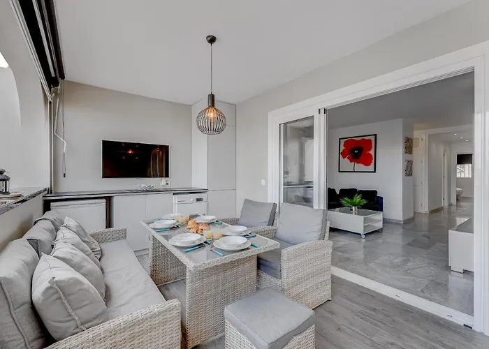 Heated Pool Stylish 3 Bedrm Cristianos アパート